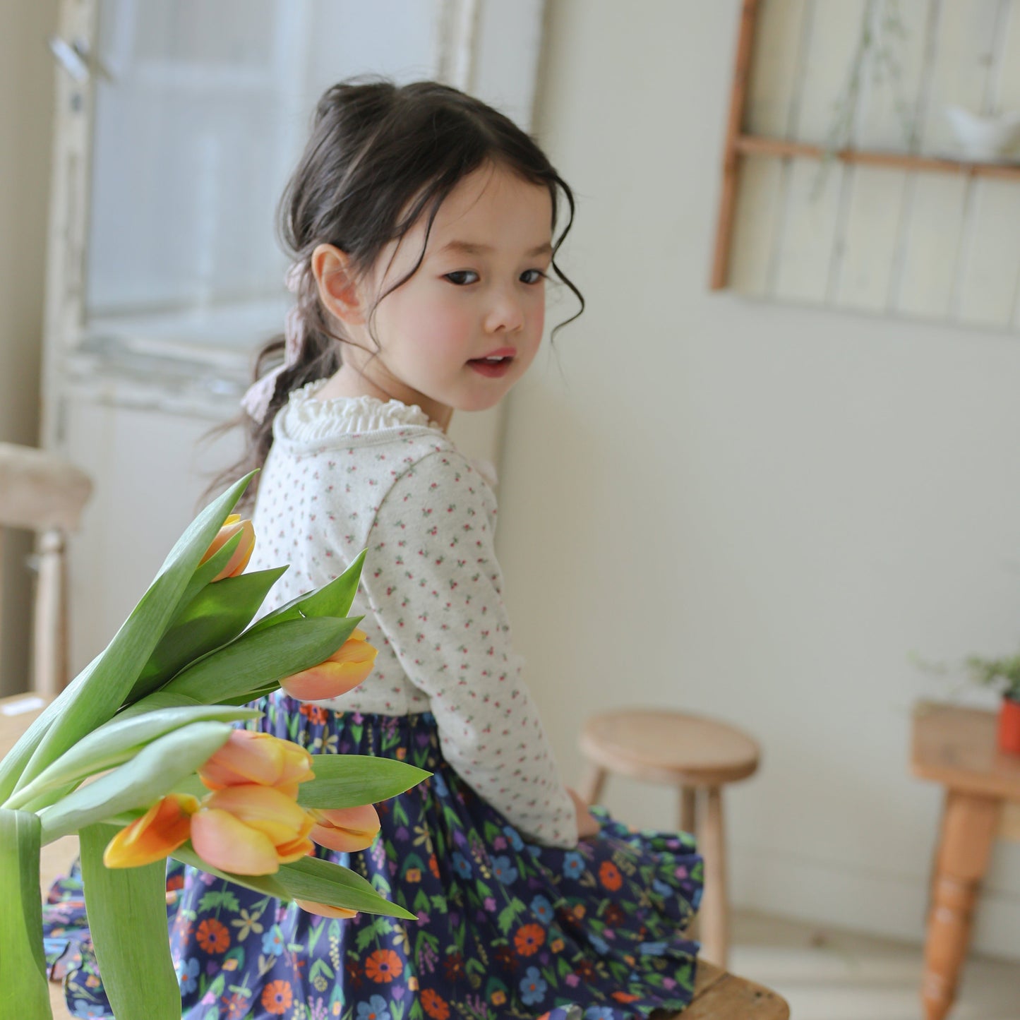 FLOWER FRILL RIBBON TSHIRT - OATMEAL