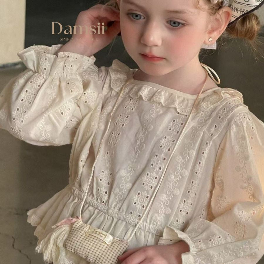 Lace Punching Blouse