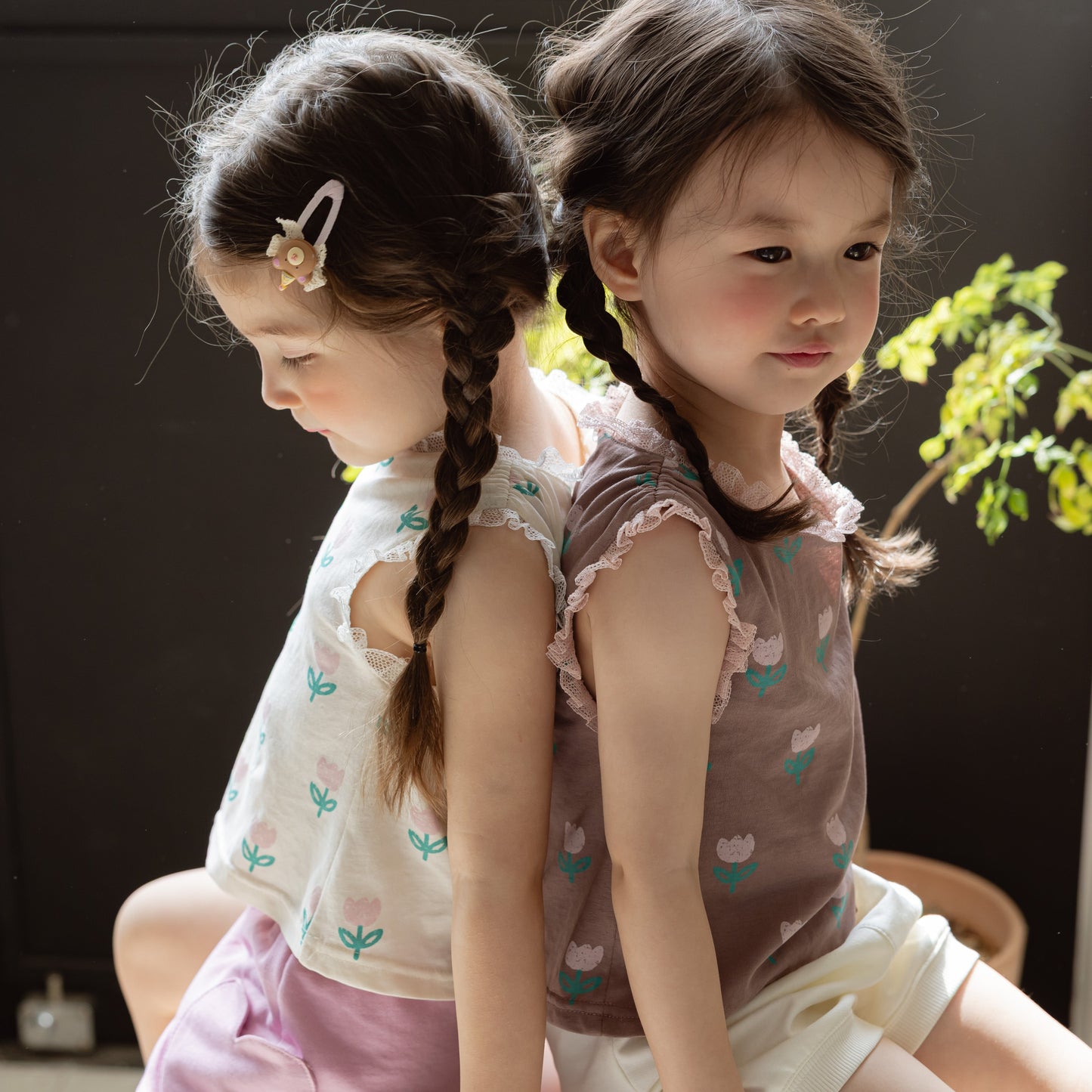 Tulip Sleeveless T-Shirt with Lace Trim (2 Colour)