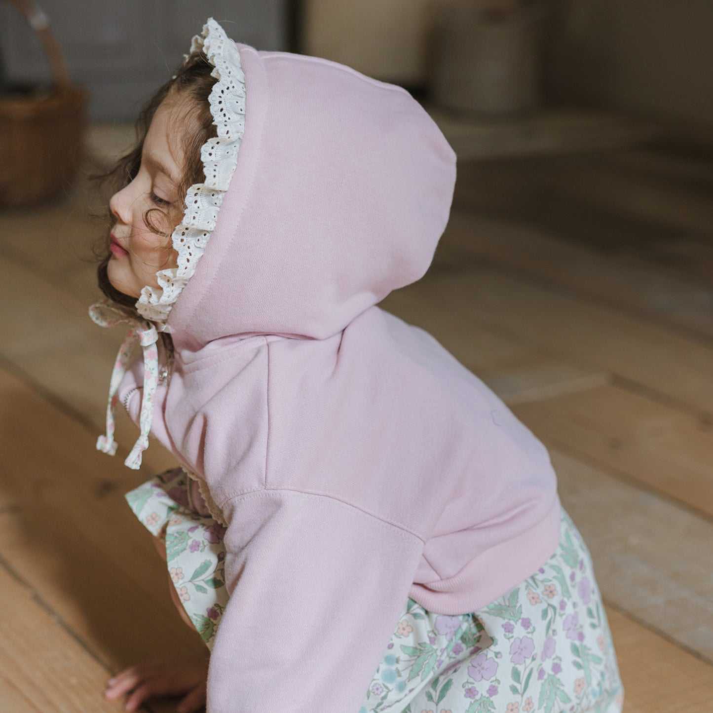 FLORAL LACE HOODIE - PINK