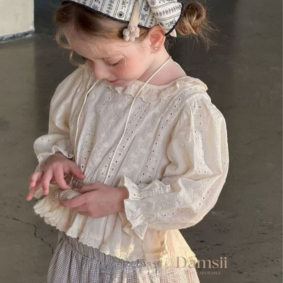 Lace Punching Blouse