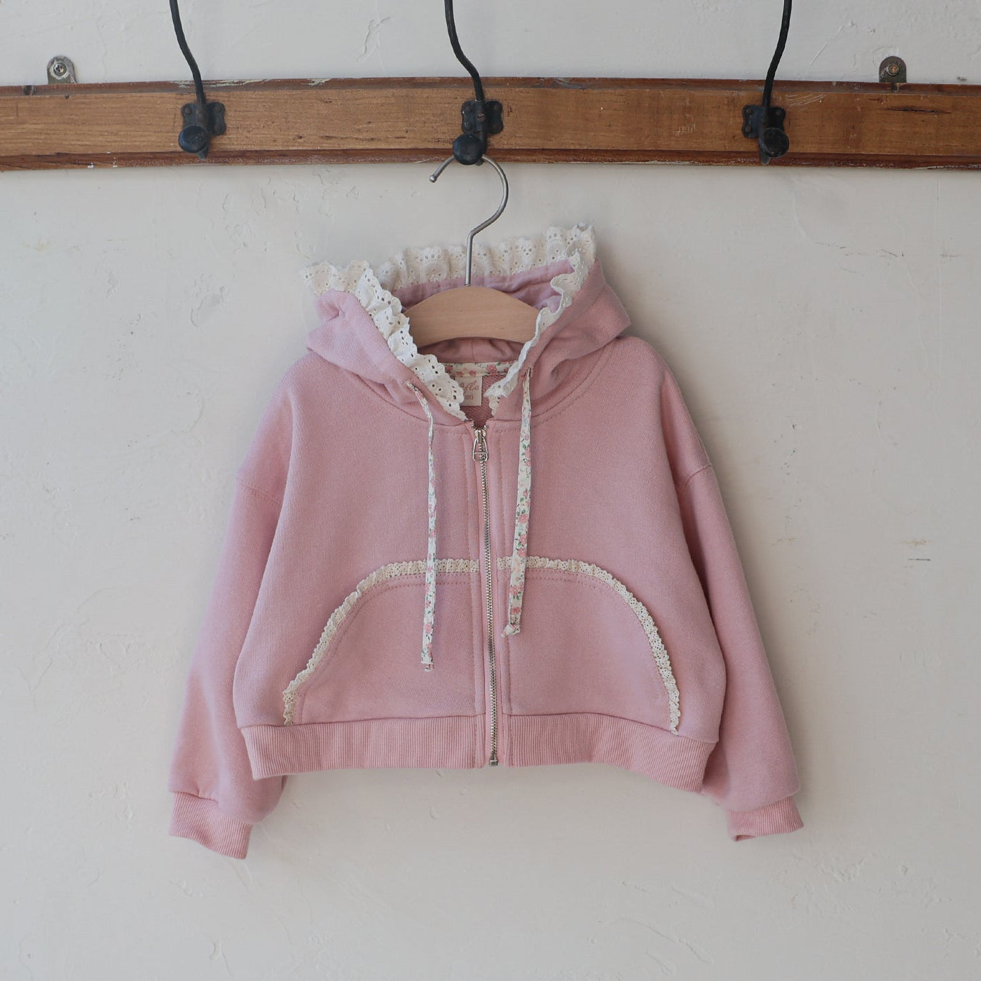 FLORAL LACE HOODIE - PINK