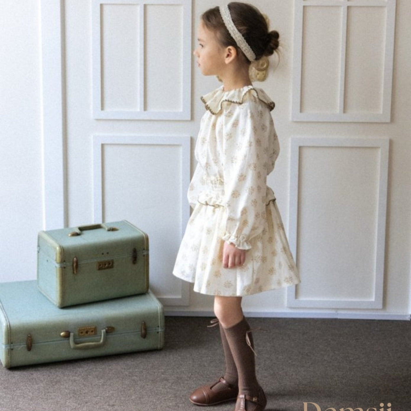 Floral Ruffle Collar Kids Set - BEIGE