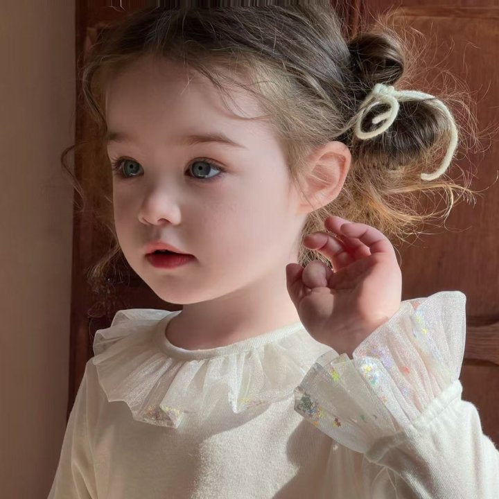 Lace Frill Collar Long Sleeve Top