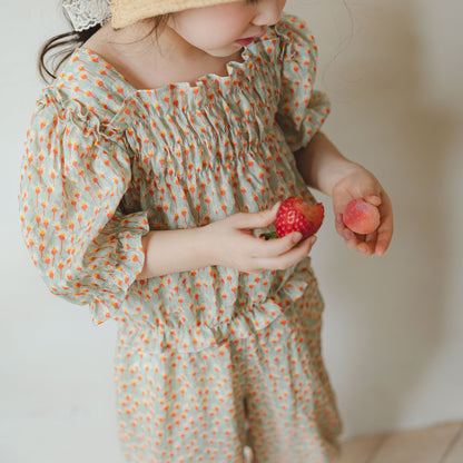 Floral Smocked Blouse with Puff Sleeves (2 colours)
