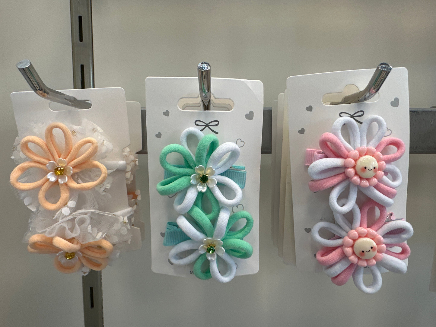 HANDMADE HAIR PINS-M