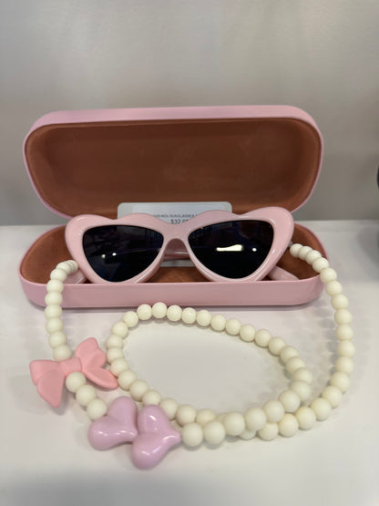 KIDS FASHION SUNGLASSES & CASE SET