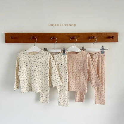 KIDS FLORAL PAJAMA SET (2 COLORS)