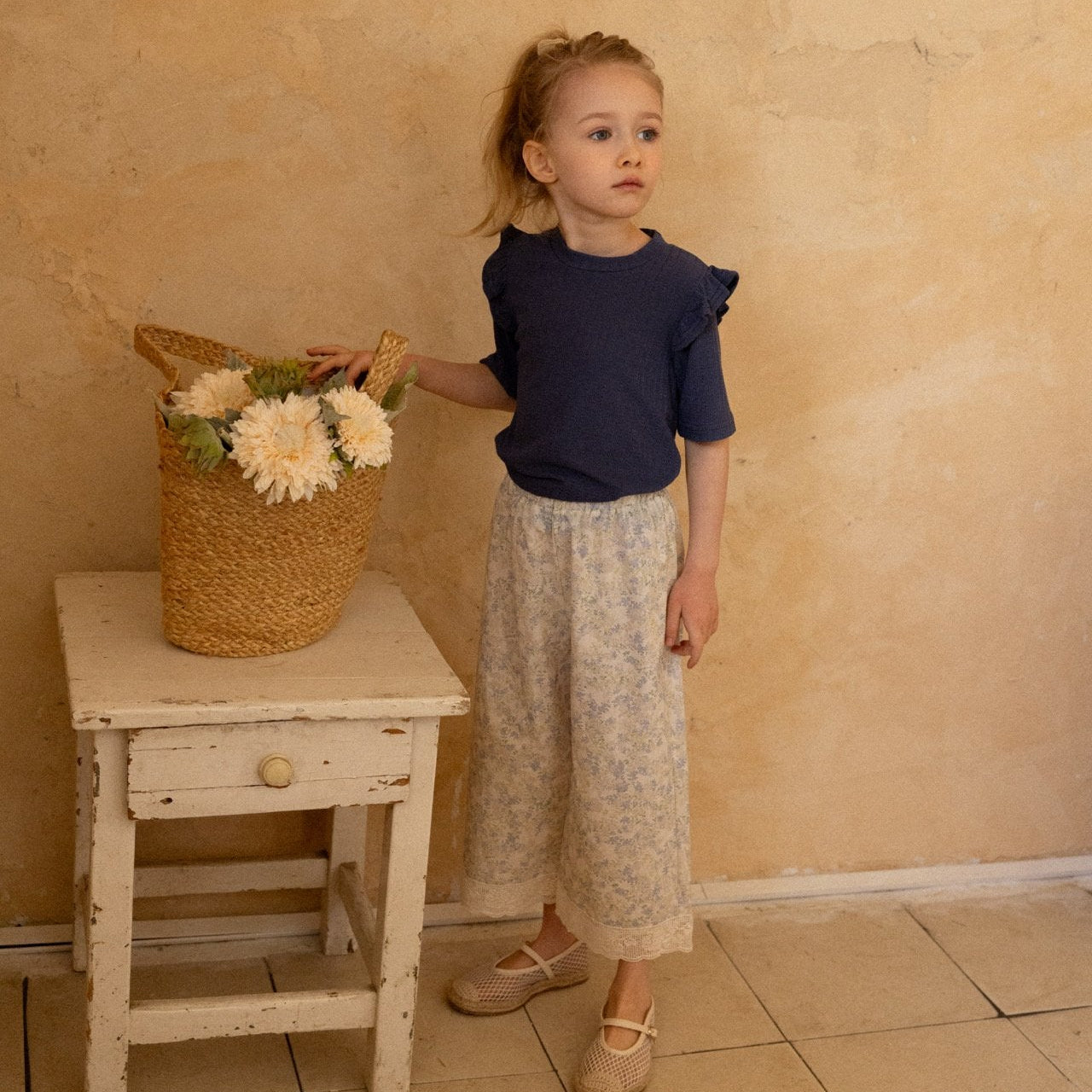 GIRLS LACE FLORAL PANTS