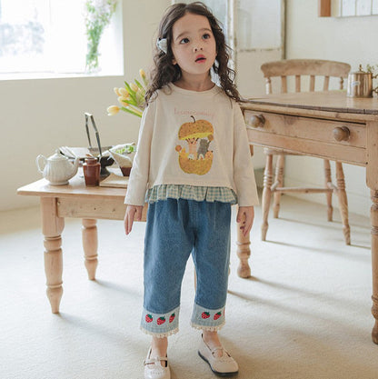 [SWEET SALE] Strawberry Embroidered Cuff Jeans