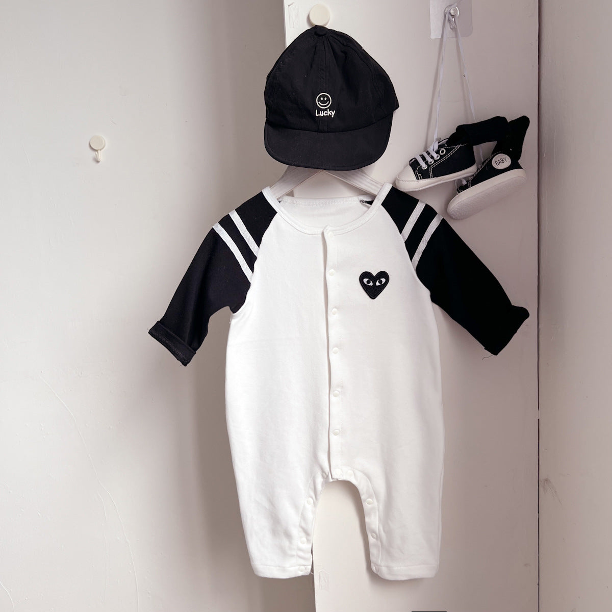 Baby Heart-shaped Raglan Romper
